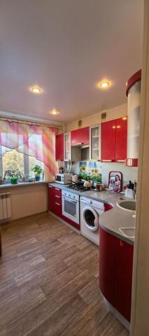 Ленинградская область, Коммунар г., Школьная ул., 22