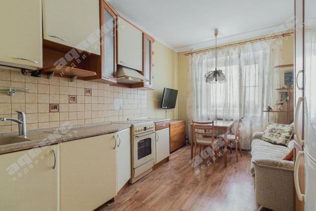 Вячеслава Шишкова ул., 28