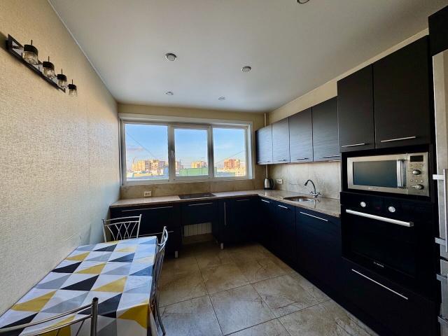 Маршала Казакова ул., 10к1г