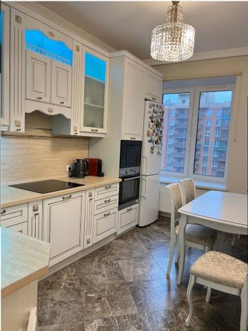 Ленинградская область, Кудрово г., Строителей пр., 6