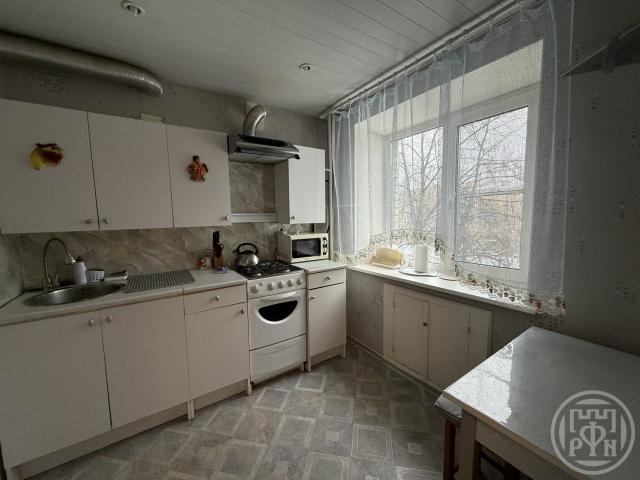 Ломоносов г., 1 Нижняя ул., д 1