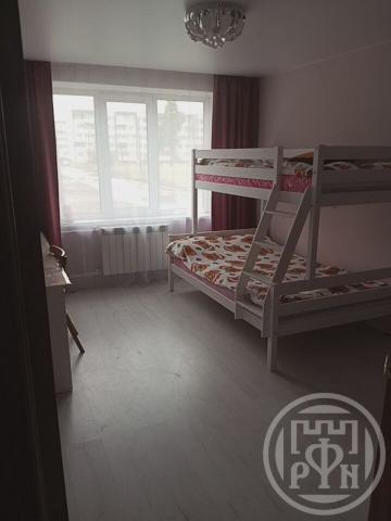 Сланцы г., Ленина ул., д 32