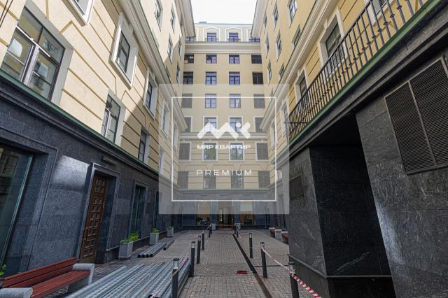 Подъездной пер., 12