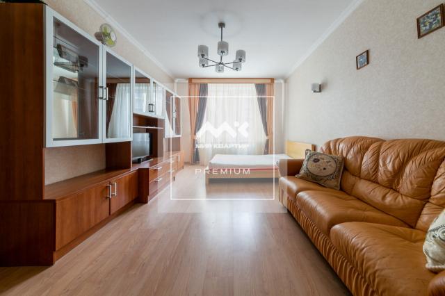 Кораблестроителей ул., 32