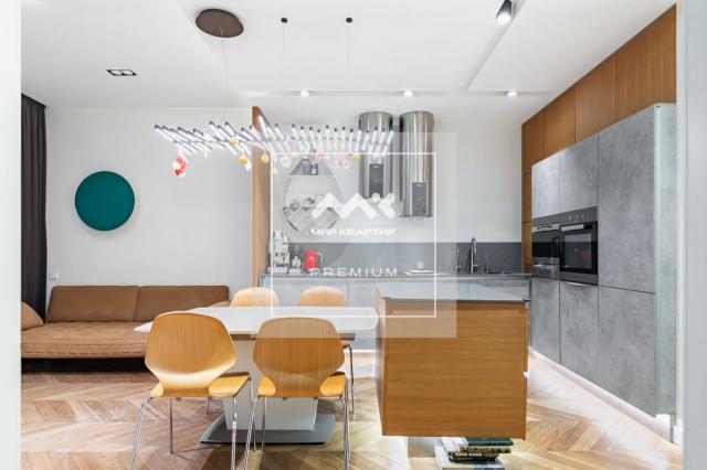 Приморский проспект, 52