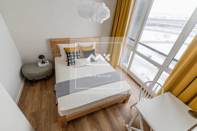 Головнина б-р., 3