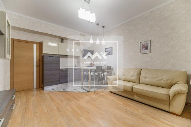 Реки Карповки наб., 16