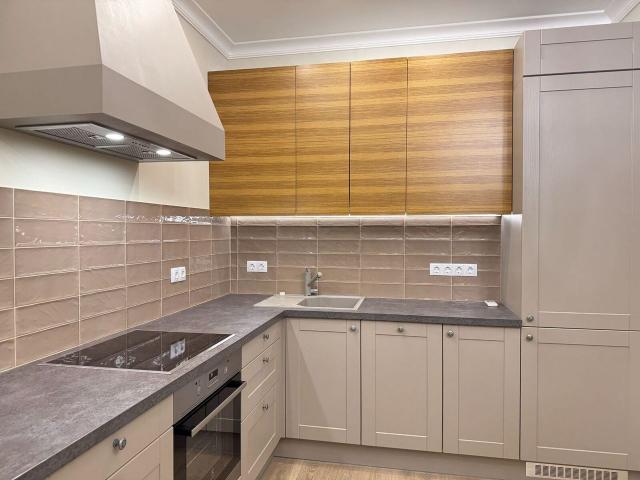 Офицерский пер., 8