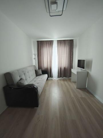 Пахомовская ул., 18