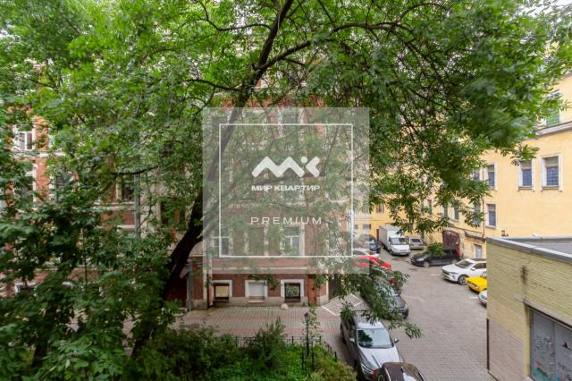 Невский проспект, 84-86