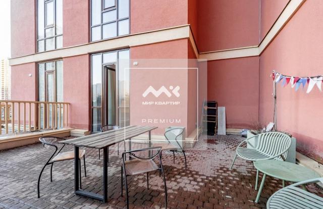 Дыбенко ул., 8