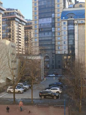 Смоленская ул., 1