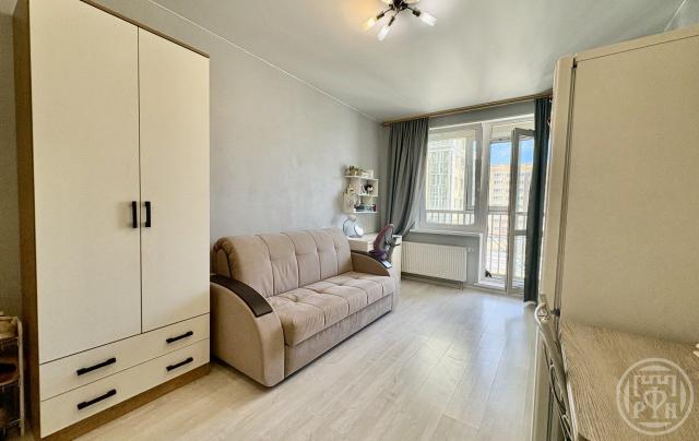 Оптиков ул., д 37