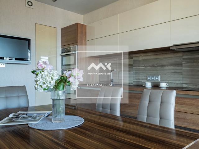 Художников проспект, 10