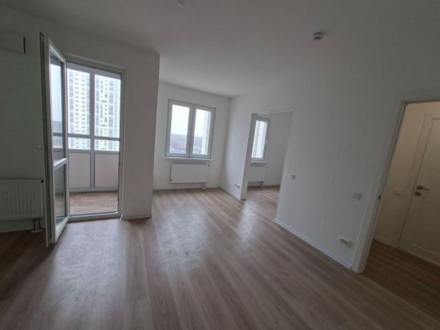 Чарушинская ул., 32