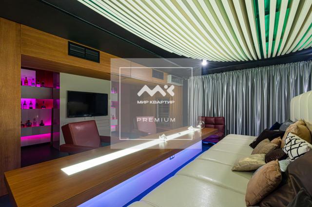 Моисеенко ул., 6