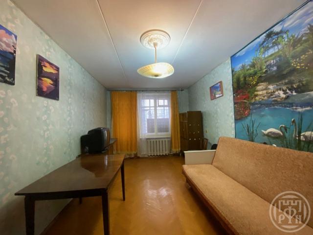 Ломоносов г., Владимирская ул., д 25