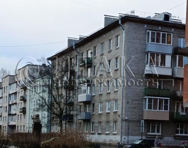 г. Кронштадт, ул. Красная, 15