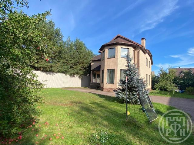 Петергоф г., Средний пер., д 3