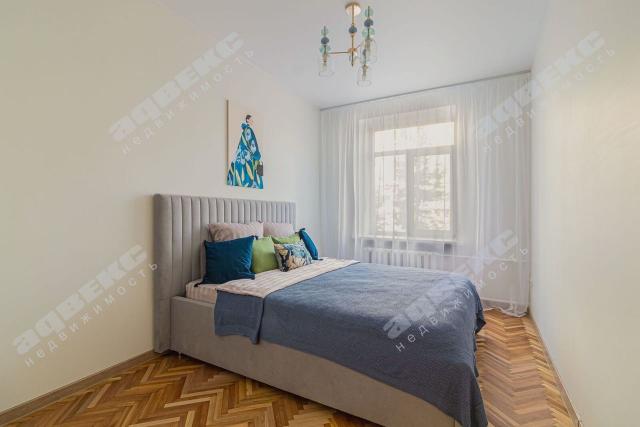 Савушкина ул., 15