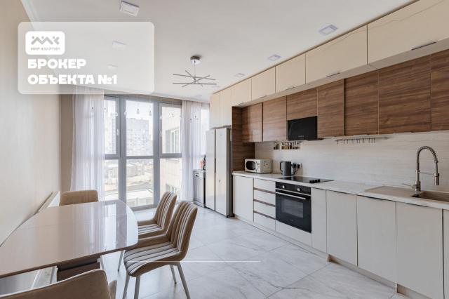 Мурино г., Петровский б-р., 5