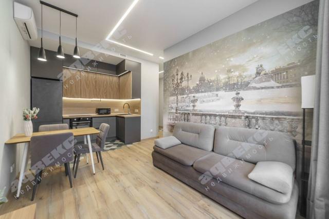 Стахановцев ул., 1