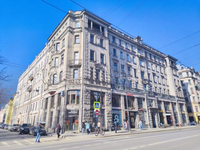 пр-кт. Большой П.С., 70-72