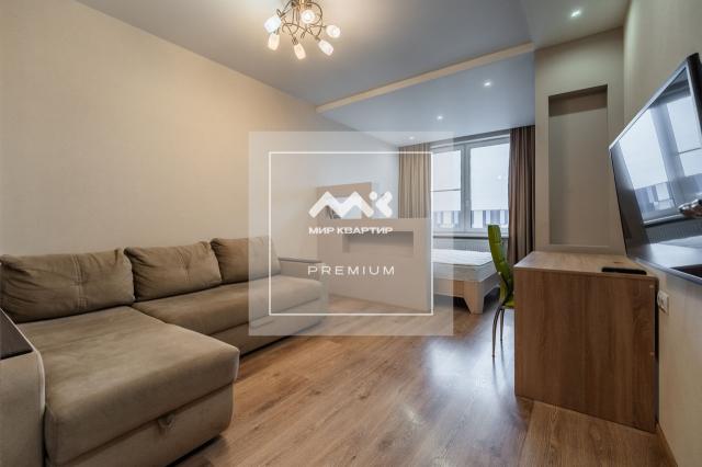 Кременчугская ул., 17