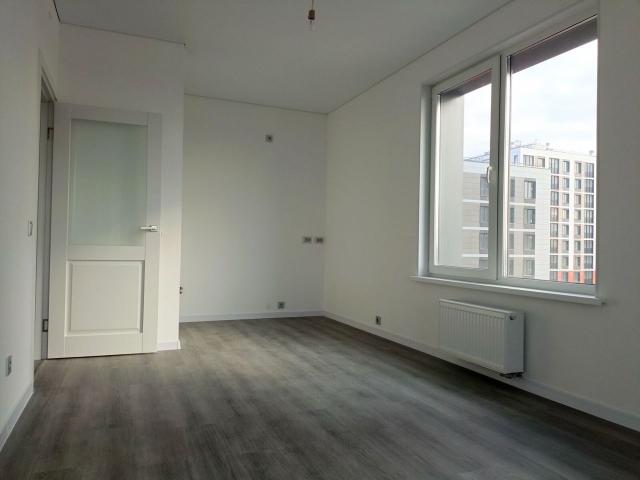 Ленинградская область, дер. Новосаратовка, Яркая ул., 2