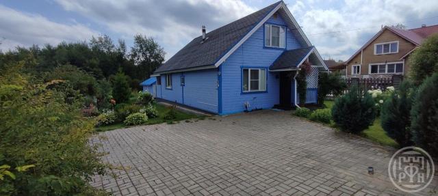 Верхние Осельки дер., Рябиновая ул., д 16