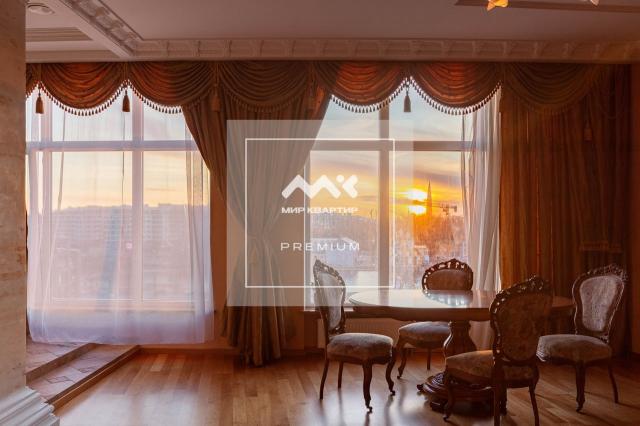 Песочная наб., 40