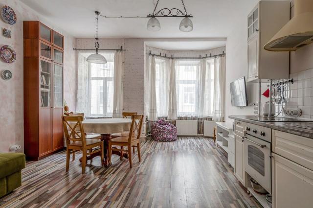 Малая Подьяческая ул., 8