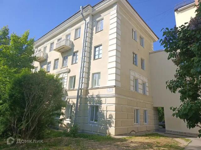 Ленинградская область, Гатчина г., Красноармейский пр., 15