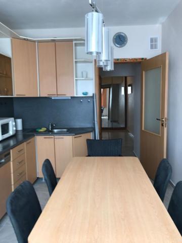 Ленсовета ул., 90А