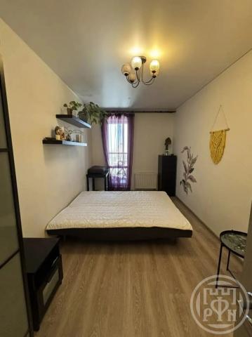 Крыленко ул., д 1