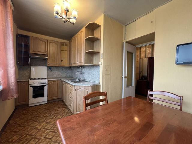 Софийская ул., 48