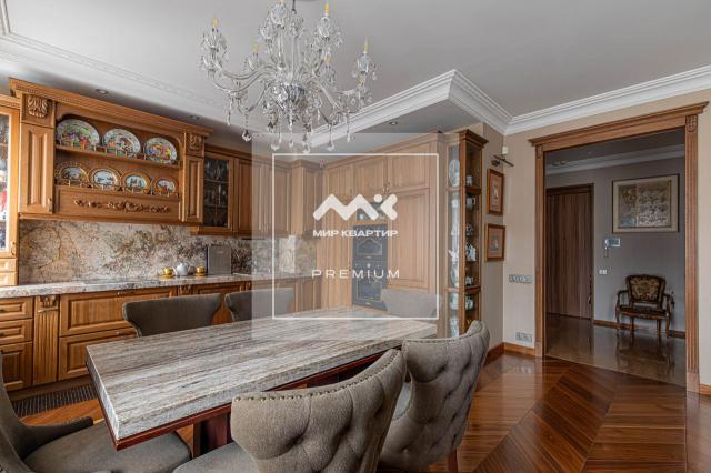 Орловская ул., 1