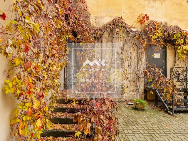 13-я Красноармейская ул., 6