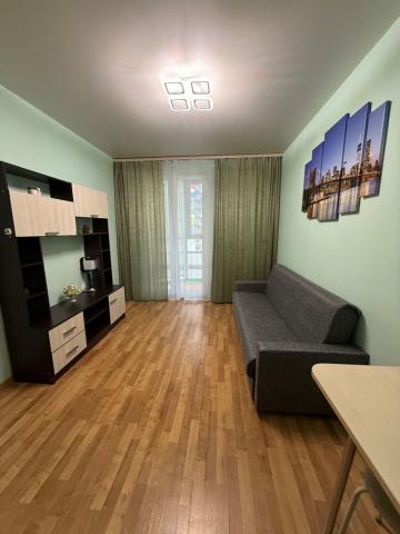 Оптиков ул., 34к1