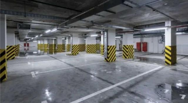 Среднерогатская ул., 11к2