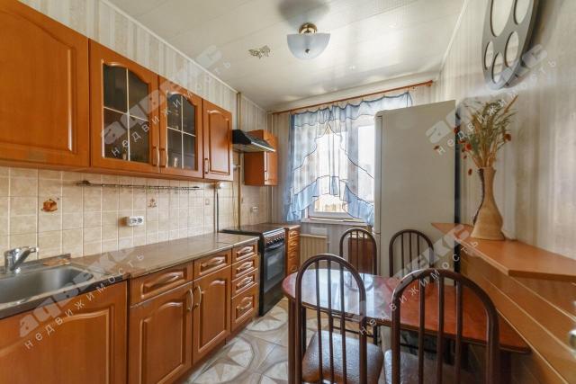 Кораблестроителей ул., 35