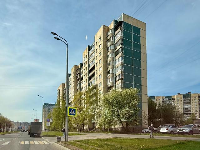 Маршала Захарова ул., 22
