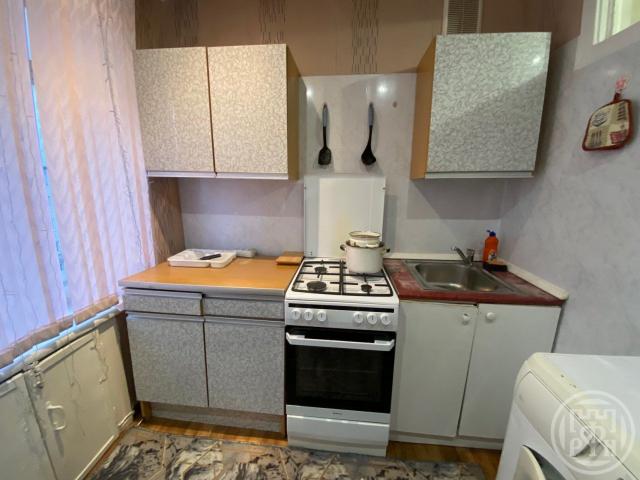 Ломоносов г., Красного Флота ул., д 11
