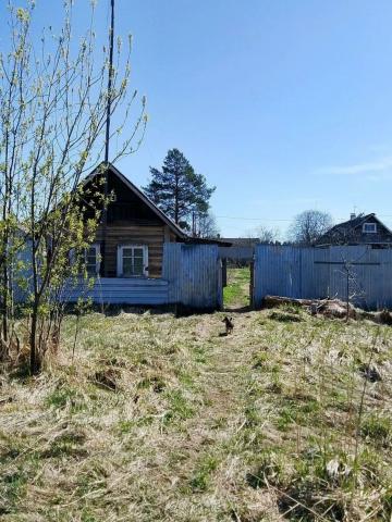 Ленинградская область, Дивенский пос., Урицкого ул., 14