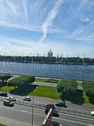 наб. Свердловская, 64