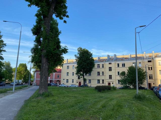 Ткачей ул., 8