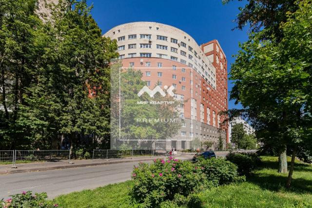 Светлановский проспект, 70