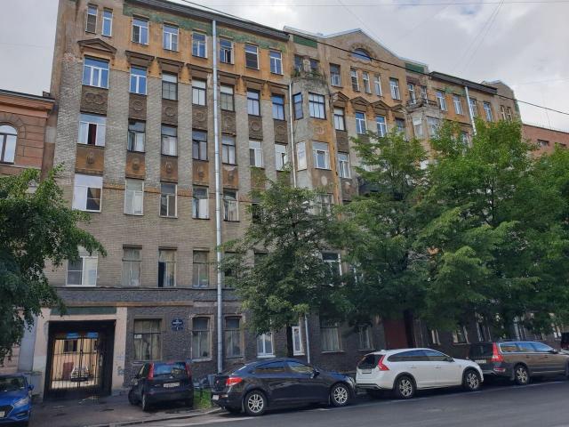 19-я Линия, 8