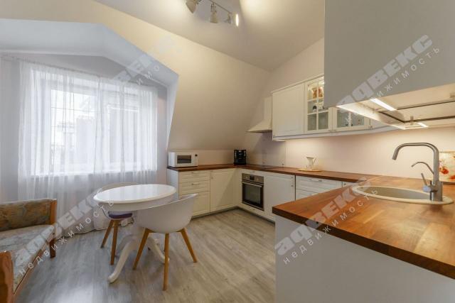 Переведенская ул., 8