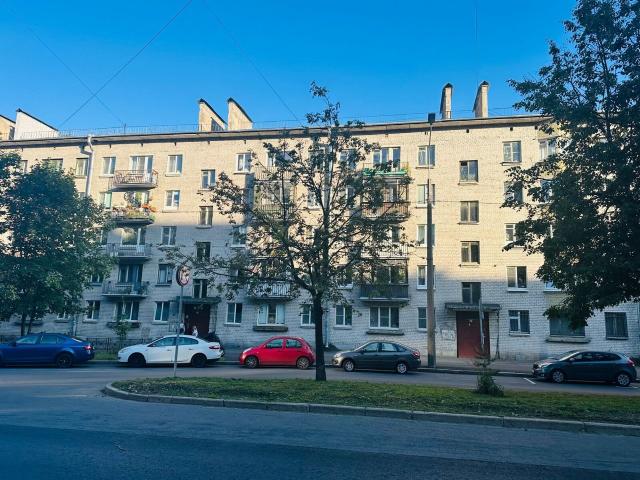Нахимова ул., 2